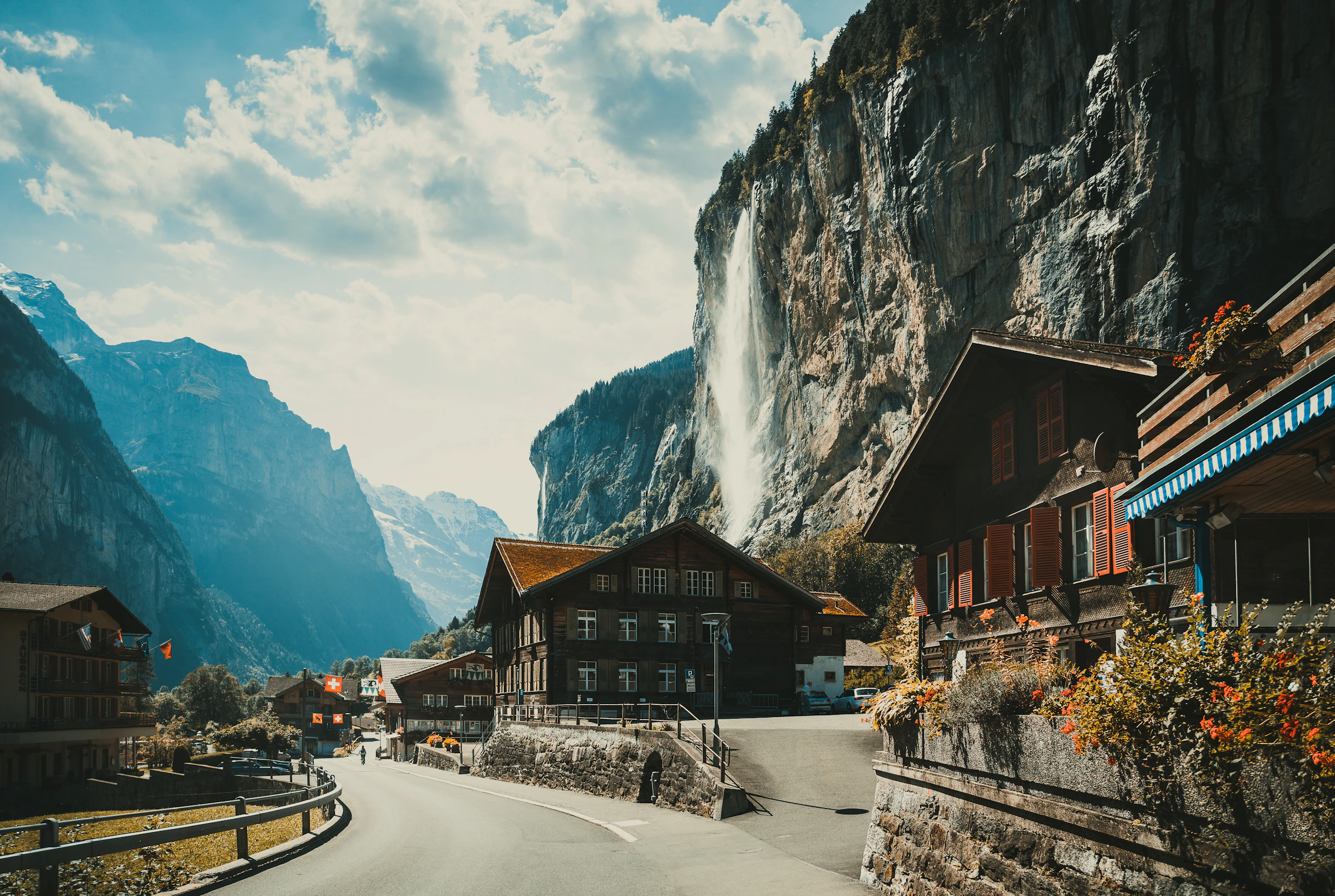 Maximilian Jaenicke_1755410360758_unsplash_id_epblpi1Dvmw.webp